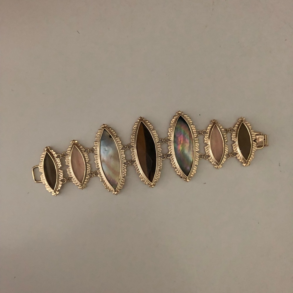 Kendra Scott bracelet